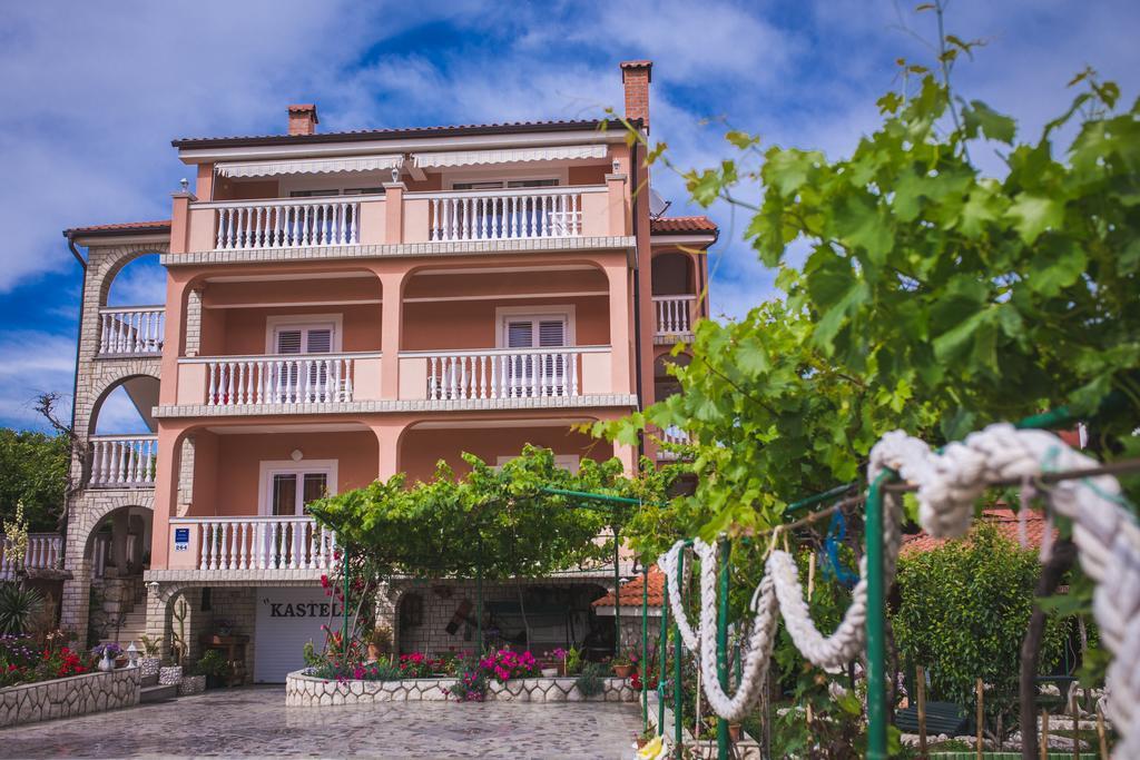 Kastell Apartments Lopar Exterior photo